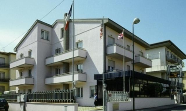 Hotel Prestige Lido di Camaiore Exterior photo
