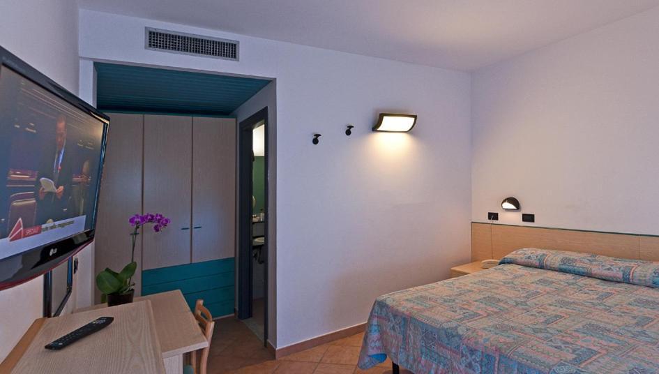 Hotel Prestige Lido di Camaiore Exterior photo